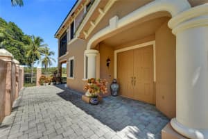 2717 Center Ct Dr # 1-16, Weston, FL 33332, Sold 06/27/25