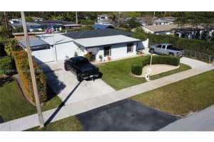 7551 Sw 37th St, Miami
