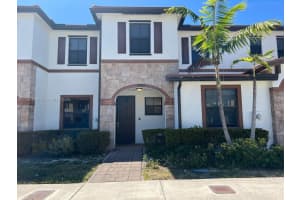 10618 W 33rd Way 10618, Hialeah