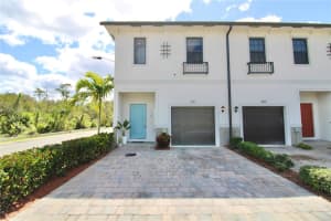 601 Sw 11th St 601, Florida City