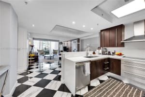 3400 SW 27th Ave APT 1107, Miami, FL 33133, - MLS#A11769855