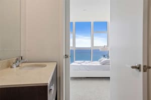 Trump Royale, 18201 Collins Ave APT 4708, Sunny Isles Beach, FL 33160, Sold 05/23/25