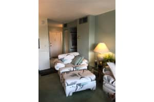 1000 Ne 14th Ave 605, Hallandale Beach
