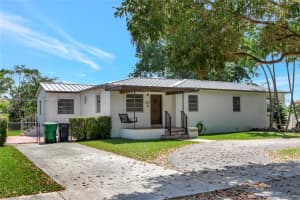 2725 Sw 82nd Ave, Miami