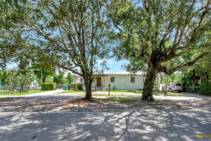 2725 SW 82nd Ave, Miami, FL 33155, - MLS#A11769889
