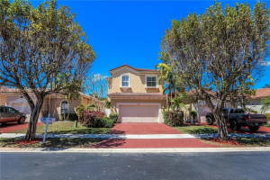 2250 Ne 37th Rd, Homestead