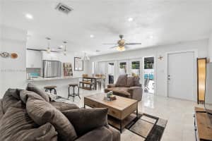 8 Hathaway Ln, Wilton Manors, FL 33305, Sold 07/23/25