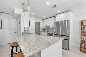 8 Hathaway Ln, Wilton Manors, FL 33305, Sold 07/23/25
