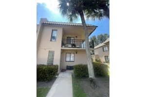 370 Racquet Club Rd 206, Weston