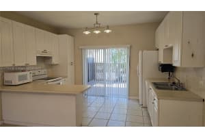 4950 Washington St #1, Hollywood, FL 33021, Sold 05/22/25