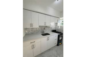 8340 Crespi Blvd APT 18, Miami Beach, FL 33141, Sold 08/06/25
