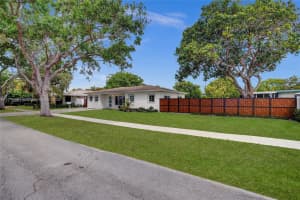 2125 Alamanda Dr #0, North Miami, FL 33181, - MLS#A11770321