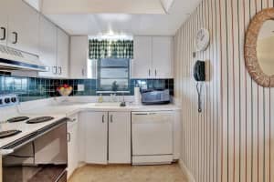 3150 W Rolling Hills Cir APT 707, Davie, FL 33328, Sold 04/30/25