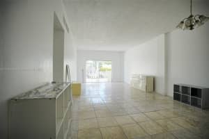 1455 N Treasure Dr 1r, North Bay Village
