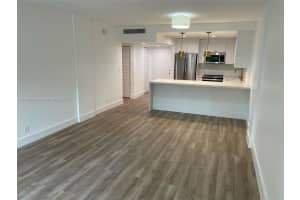 100 Edgewater Dr 101, Coral Gables
