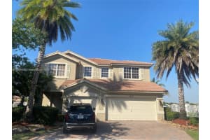 4322 Laurel Pl, Weston