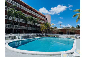 200 Ne 12th Ave 1c, Hallandale Beach