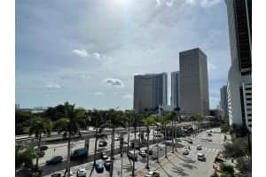 50 Biscayne Blvd 502, Miami