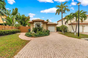 2930 NW 99th Ct, Doral, FL 33172, Sold 05/08/25