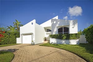 8919 Byron Ave, Surfside, FL 33154, Sold 07/15/25