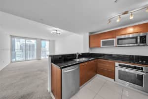 Vizcayne, 244 Biscayne Blvd APT 2507, Miami, FL 33132, Sold 05/22/25