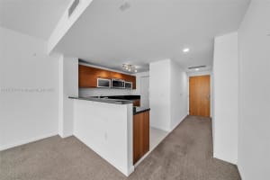 Vizcayne, 244 Biscayne Blvd APT 2507, Miami, FL 33132, Sold 05/22/25