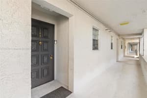 5860 NW 44th St APT 109, Lauderhill, FL 33319, Sold 07/11/25