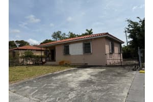 781 NW 36th Ave, Miami, FL 33125, Sold 05/01/25
