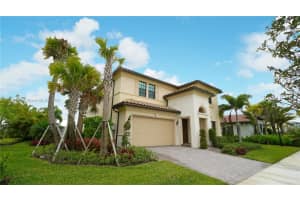 8725 Parkland Bay Dr, Parkland