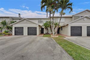 10721 NW 11th St, Pembroke Pines, FL 33026, Sold 05/22/25