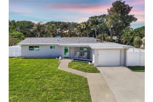 1990 Ne 35th St, Lighthouse Point