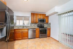 1007 Nw 106th Ave Cir Miami, FL 33172 - MLS#A11771124