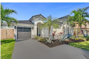 9043 SW 212th Ln, Cutler Bay, FL 33189, Sold 04/25/25