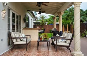15676 SW 9th Ln, Miami, FL 33194, Sold 05/07/25