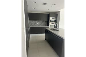 7825 NW 107th Ave Apt 414, Doral, FL 33178, Sold 06/18/25