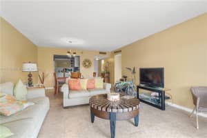 5961 N Falls Cir Dr 409, Lauderhill
