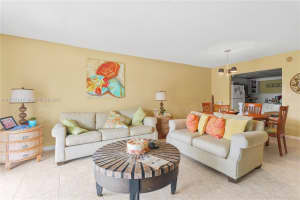 5961 N Falls Cir Dr APT 409, Lauderhill, FL 33319, - MLS#A11771248