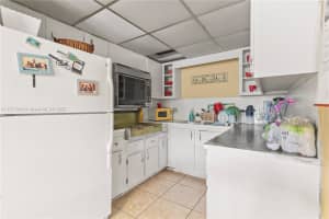 5961 N Falls Cir Dr APT 409, Lauderhill, FL 33319, - MLS#A11771248