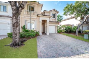 7352 NW 112th Ct, Doral, FL 33178, Sold 05/16/25