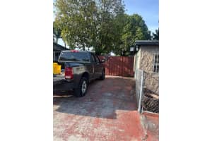 11315 SW 45th St, Miami, FL 33165, Sold 04/25/25