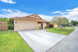 10630 NW 32nd St, Sunrise, FL 33351, Sold 05/27/25