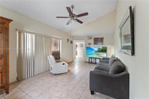 3865 W 10th Dr, Hialeah, FL 33012, - MLS#A11771400