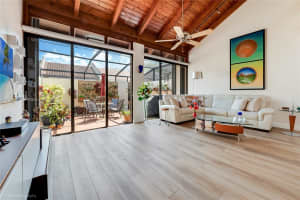 8613 SW 80th Ct, Miami, FL 33143, Sold 05/22/25