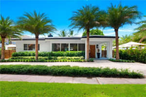 2575 Pine Tree Dr, Miami Beach