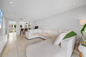 8122 SW 83rd Pl, Miami, FL 33143, Sold 07/31/25