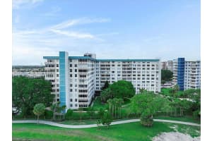 4330 Hillcrest Dr APT 1017, Hollywood, FL 33021, - MLS#A11771553