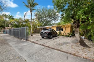 2960 Whitehead Street Miami, FL 33133 - MLS#A11771596
