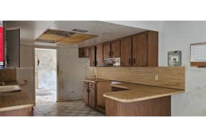 1049 Coral Dr, Boynton Beach, FL 33426, Sold 04/17/25