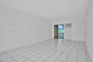 6580 Santona St A29, Coral Gables, FL 33146, Sold 05/02/25