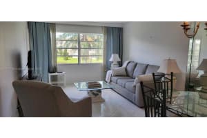4700 NW 35th St APT 511, Lauderdale Lakes, FL 33319, - MLS#A11771739